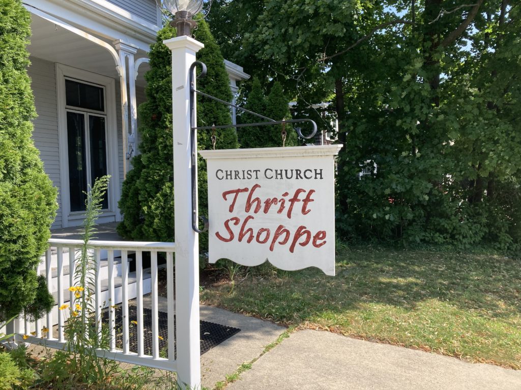 Thrift Shoppe Sign