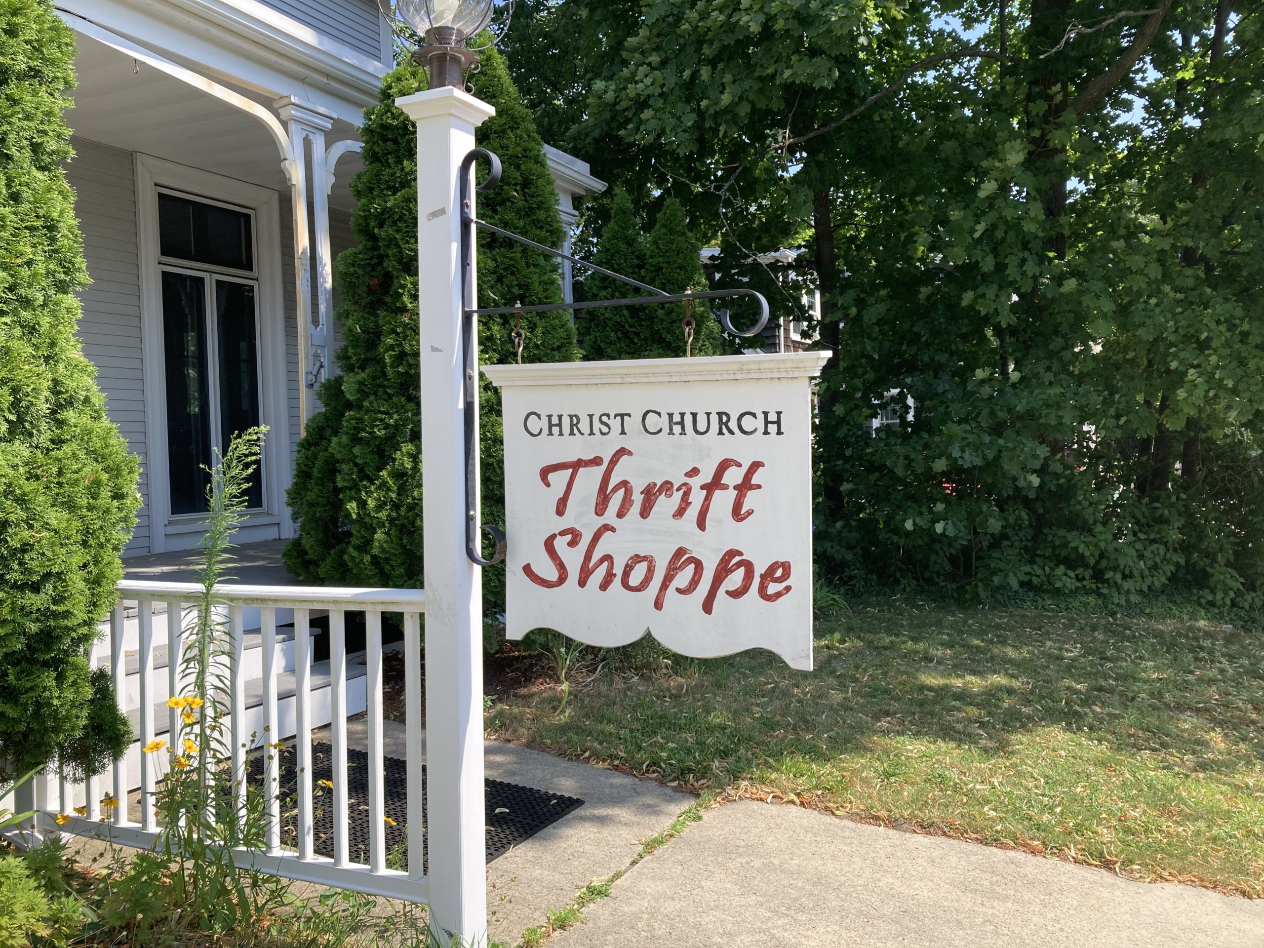 Thrift Shoppe Sign